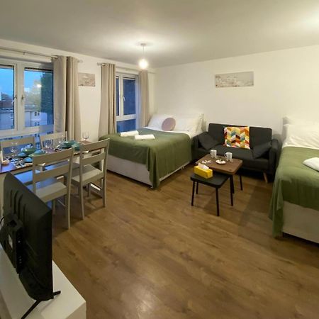Modern Entire Apartment In Kings Cross St Pancras Londra Esterno foto