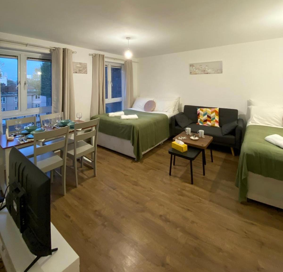 Modern Entire Apartment In Kings Cross St Pancras Londra Esterno foto