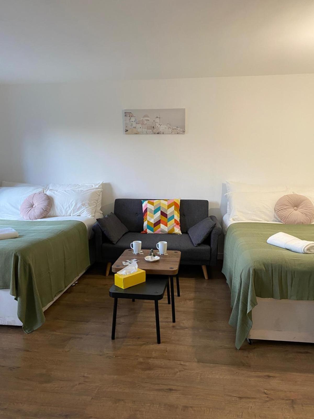 Modern Entire Apartment In Kings Cross St Pancras Londra Esterno foto