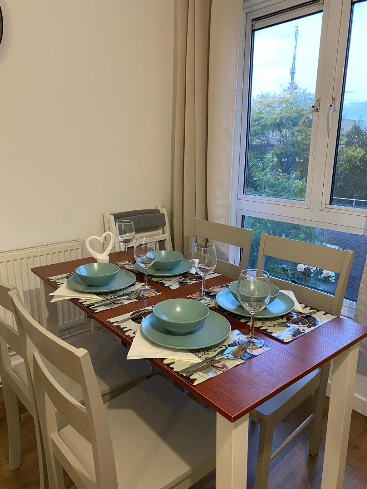 Modern Entire Apartment In Kings Cross St Pancras Londra Esterno foto