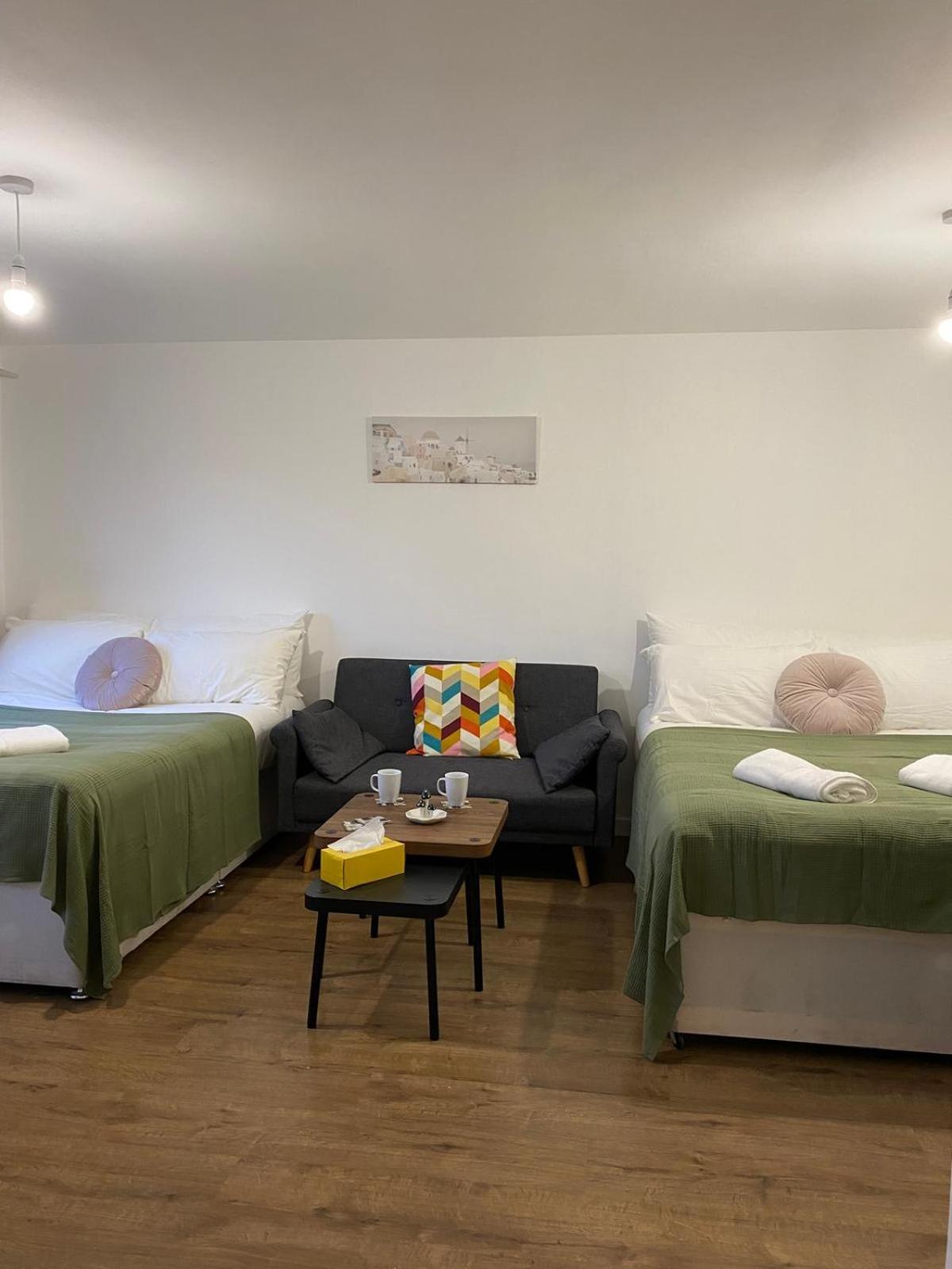 Modern Entire Apartment In Kings Cross St Pancras Londra Esterno foto